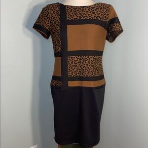 Robbie Bee Brown and Black Leopard Print Dress. Back Zipper. Faux Pockets. SZ M